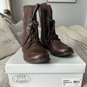 STEVE MADDEN TROOPA LEATHER BOOTS